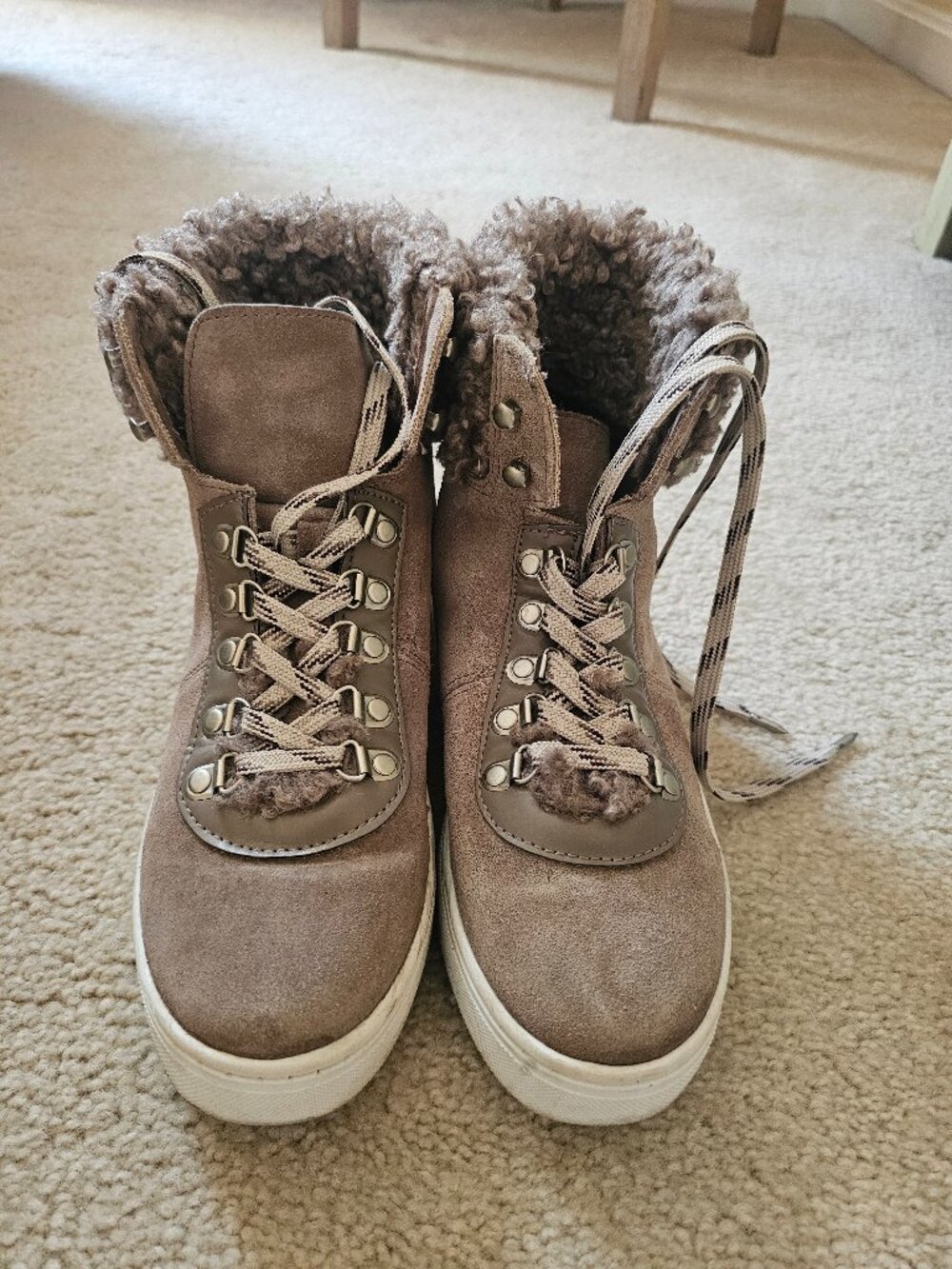 Sam Edelman Women’s Size 7.5 Luther Faux Shearling Boot Taupe